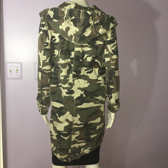 NWT Women’s Camouflage Utility Jacket Sz Medium - Picture 6 of 8